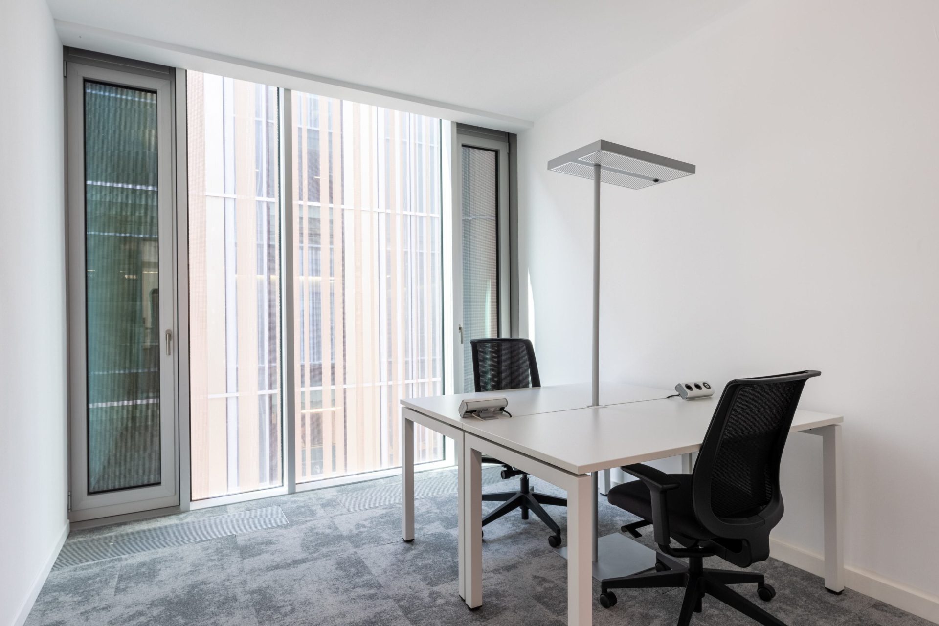 Regus-City-Flon-1819-Lausanne-Switzerland-Small-Office