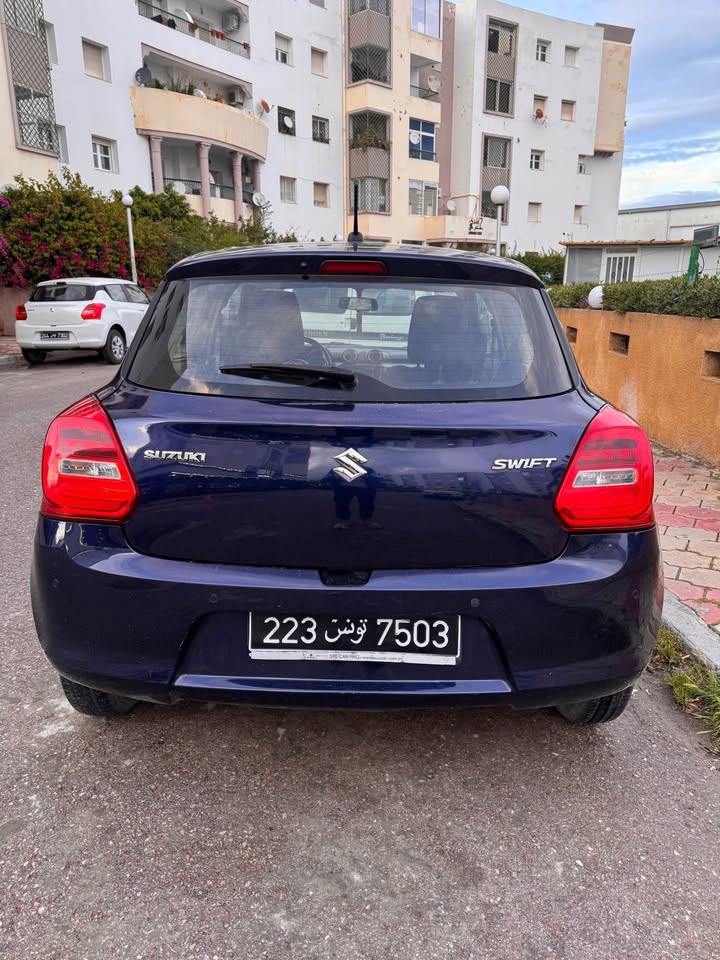 Suzuki-Swift-faible-consommation-a-vendre-Tunis