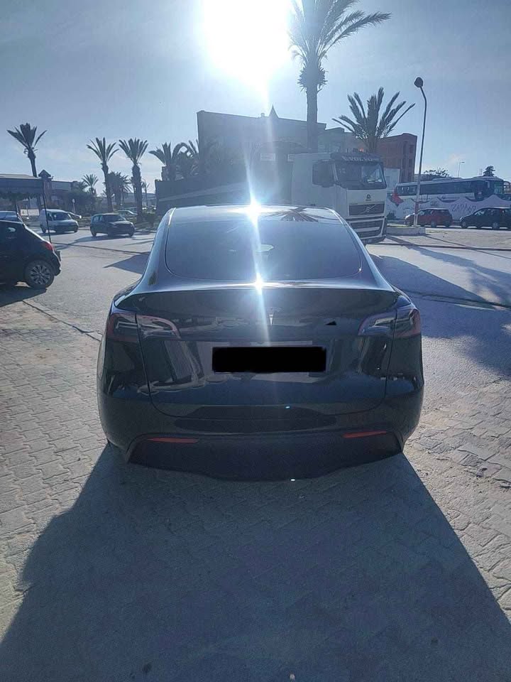 Tesla-Model-Y-importee-non-officielle-Tunisie