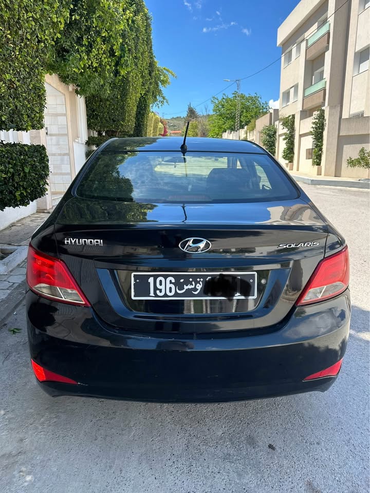 acheter-hyundai-solaris-1.4l-6cv-occasion-riadh-el-andalous-tunisie