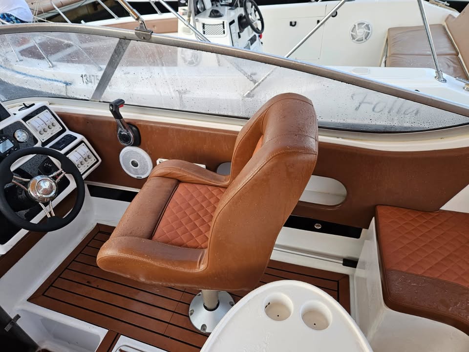 cabine-bateau-2-places-bain-soleil