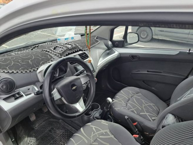 chevrolet-compacte-essence-faible-km