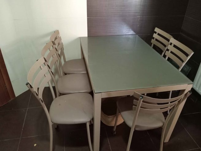 ensemble-table-chaise-design-moderne-tunisie