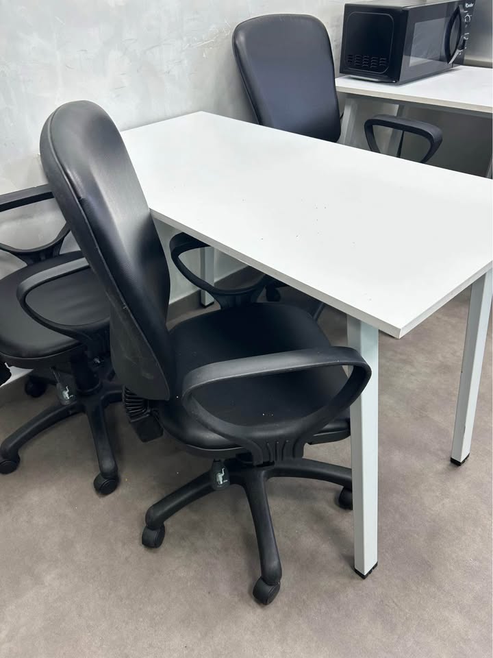 equipement-centre-dappel-cle-en-main-prix-14000dt-tunis-Table