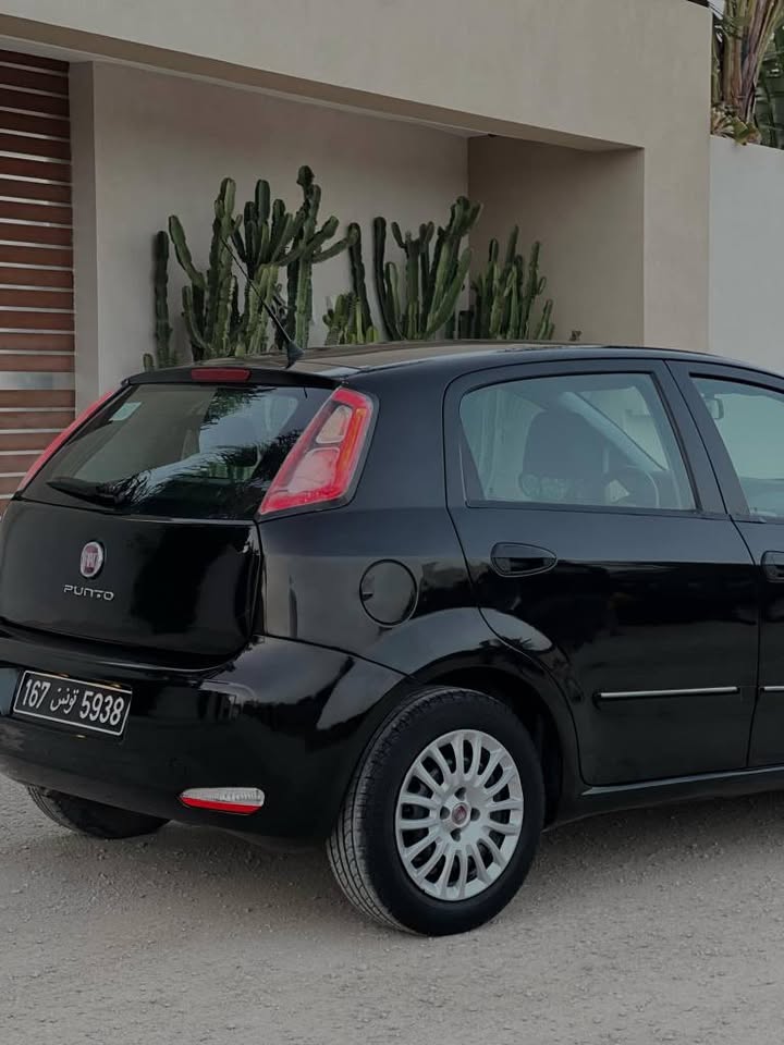 fiat-grande-punto-4cv-180000km-tunisie