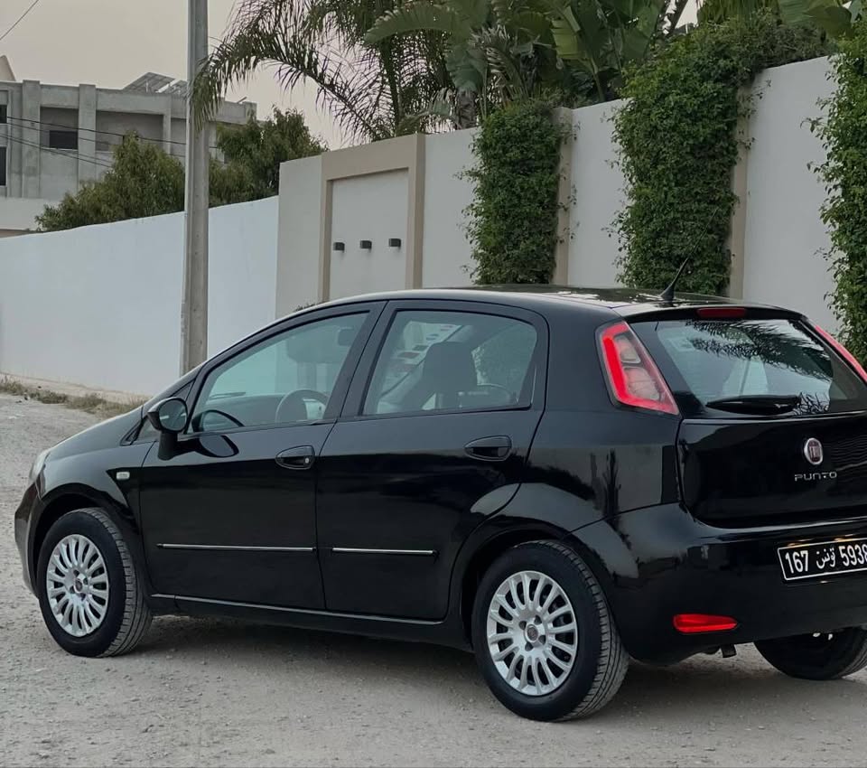 fiat-grande-punto-essence-toutes-options-tunisie