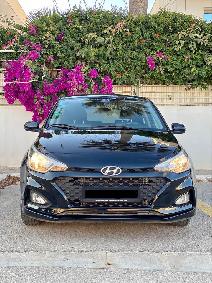 hyundai-i20-2020-essence-nabeul-37900dt