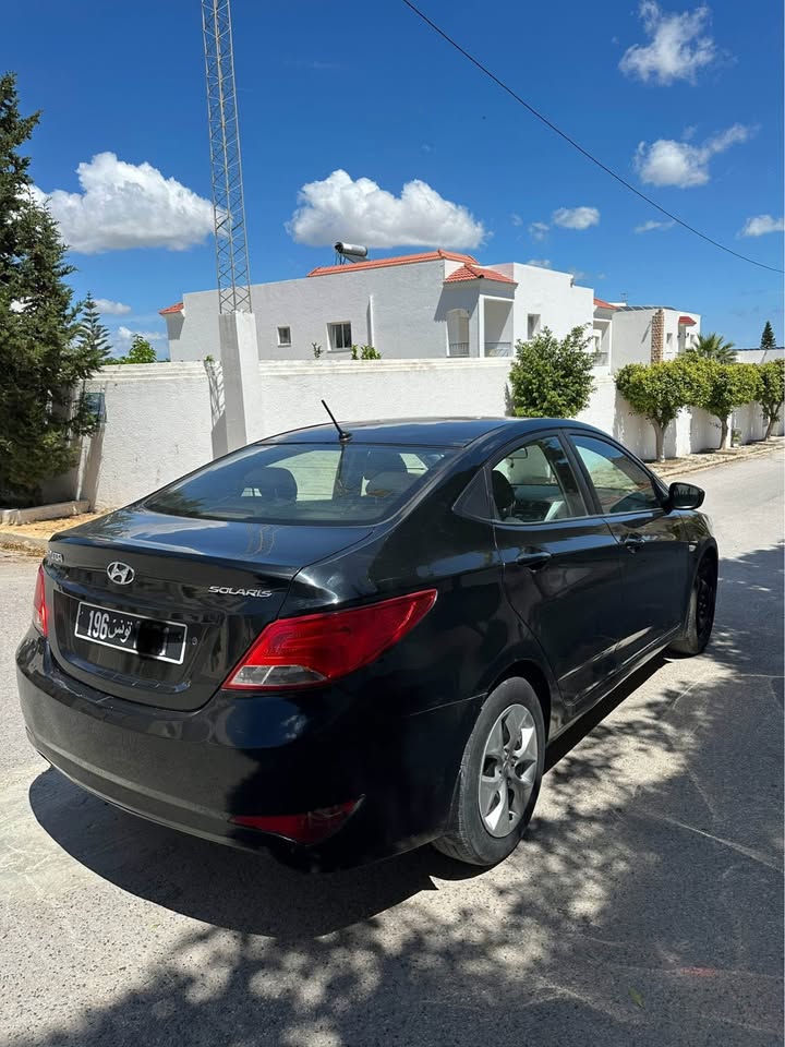 hyundai-solaris-2017-a-vendre-tunisie