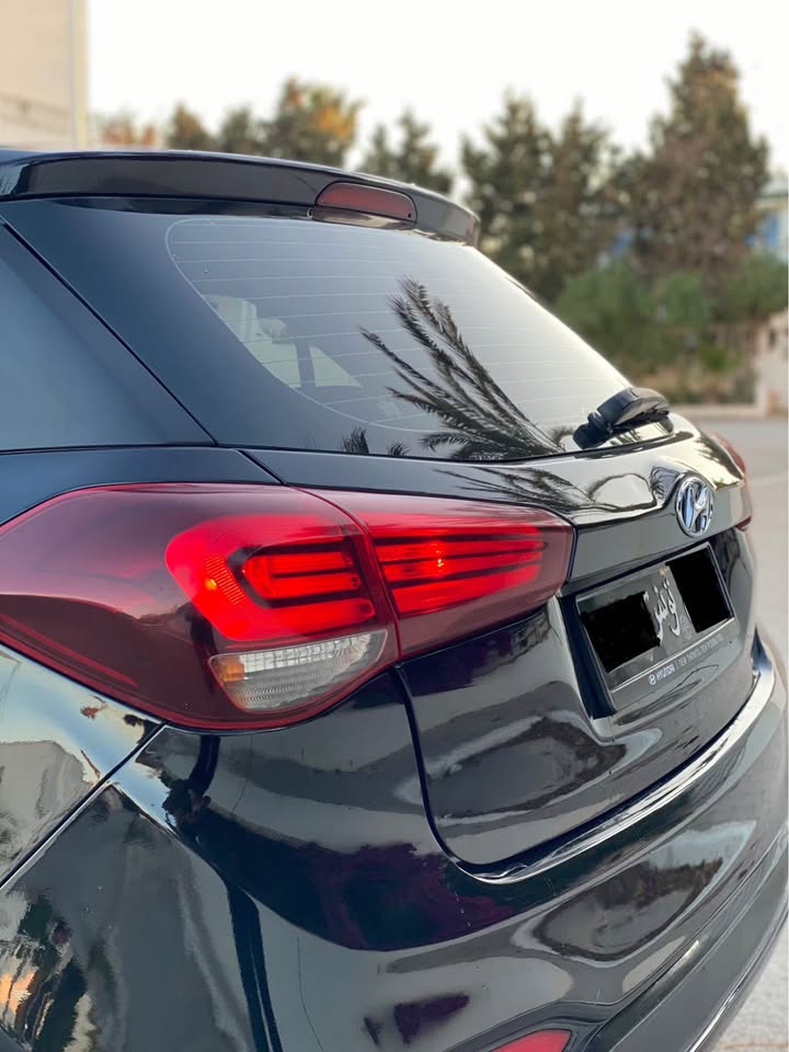 i20-hyundai-pare-brise-origine-tunisie
