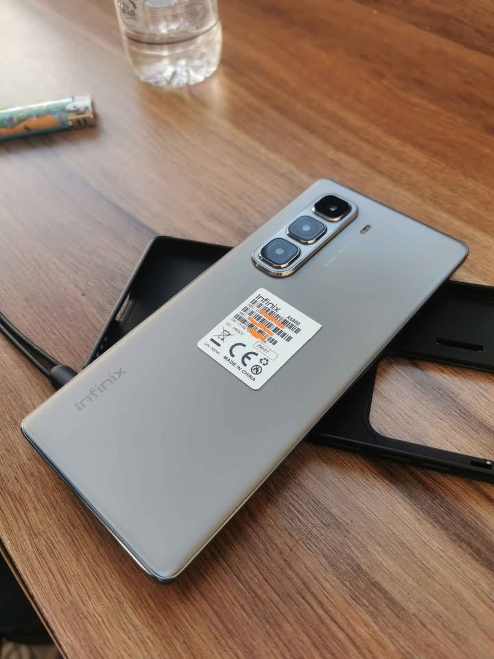 infinix-neuf-chargeur-garantie-bizerte