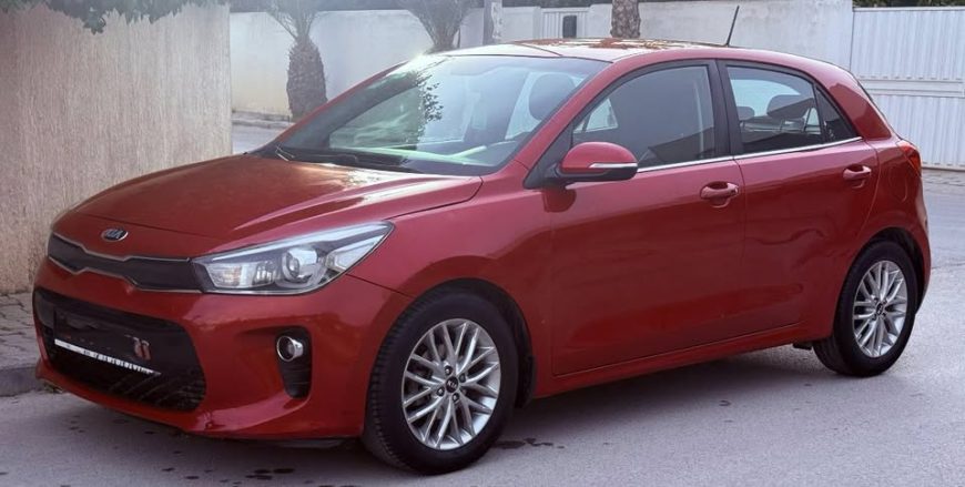 kia-berline-rouge-peinture-dorigine