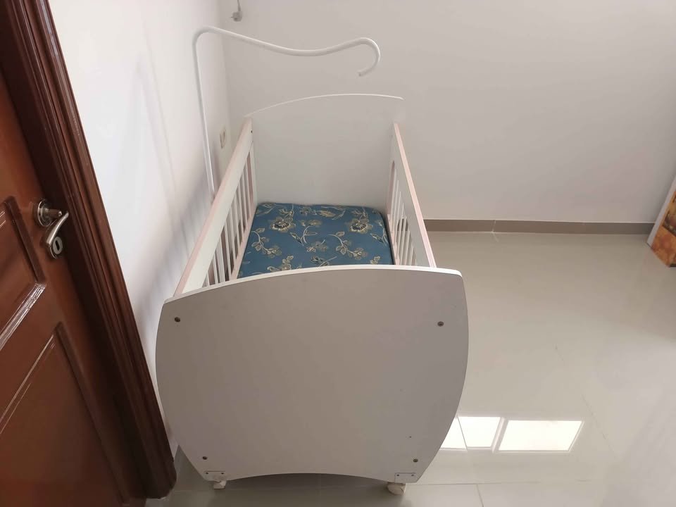 lit-bebe-meuble-occasion-Bouhsina-Sousse