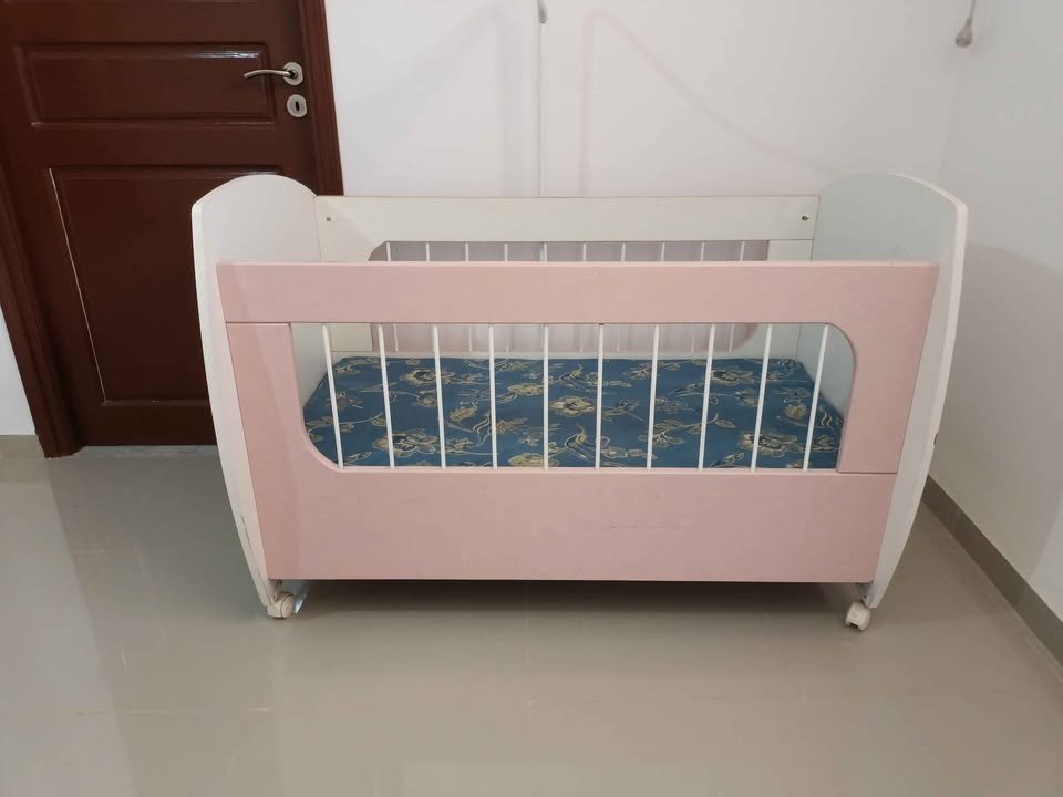 lit-bebe-pas-cher-avec-matelas-Sousse