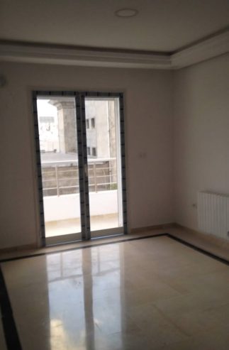 location-s1-balcon-cuisine-equipee-750dt