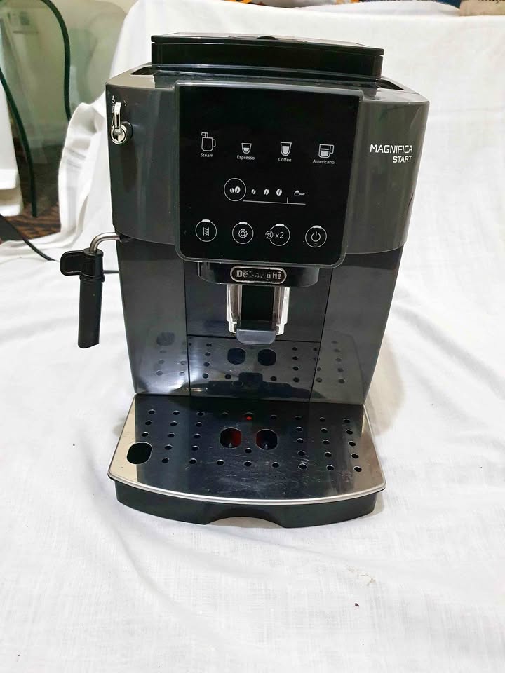 machine-cafe-Delonghi-Magnifica-Start-en-vente-Ksour-Essef