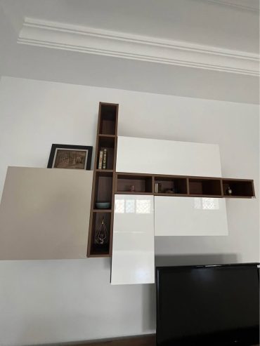 meuble-tv-mezghanni-avec-rangements-muraux-tunisie