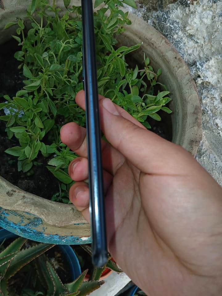 mobile-xiaomi-128go-8go-ram-etui-cable