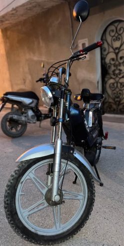 moto-peugeot-103-tunisie