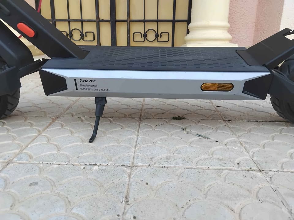 navee-s40-chargeur-original-inclus-tunisie