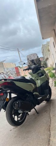 photo-scooter-slc-azur-125-cc-occasion-bon-etat-faible-km-tunisie