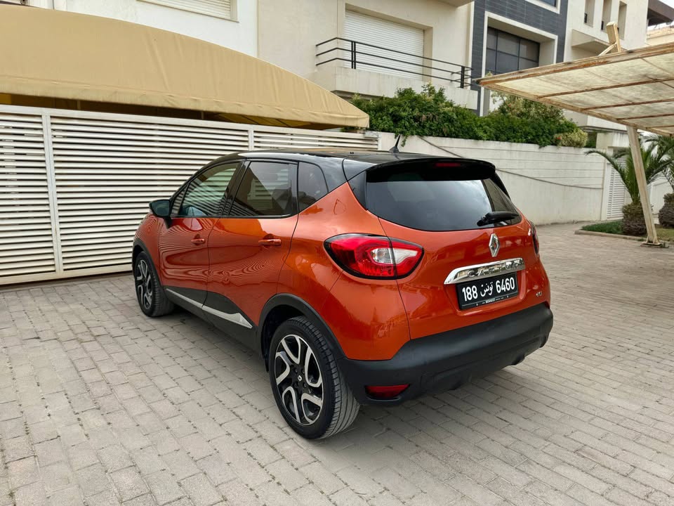 renault-captur-camera-gps-bluetooth