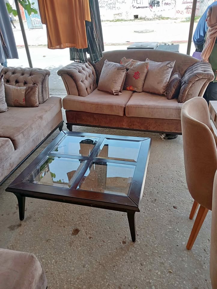 salon-complet-avec-table-vitree-prix-850-dt