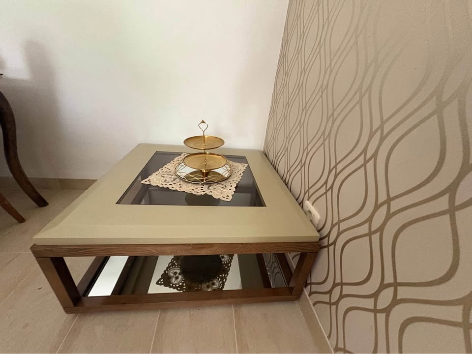 salon-en-bon-etat-prix-1500-dinars-Ariana
