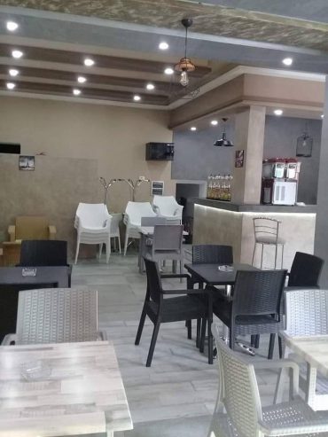 salon-the-en-activite-tunis-bien-equipe