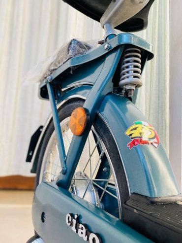 scooter-Piaggio-Ciao-moteur-49cc-etat-impeccable