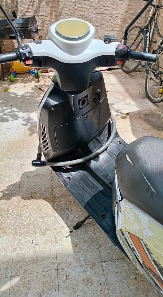 scooter-uniscoot-f8-bizerte