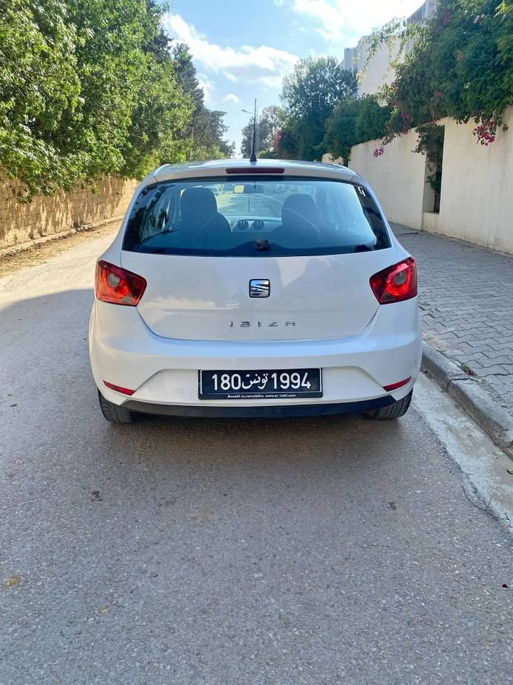 seat-ibiza-2015-essence-5cv-a-vendre-ain-zaghouan-tunisie