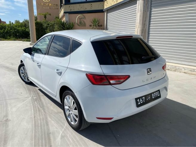 seat-leon-batterie-pneus-neufs-entretien