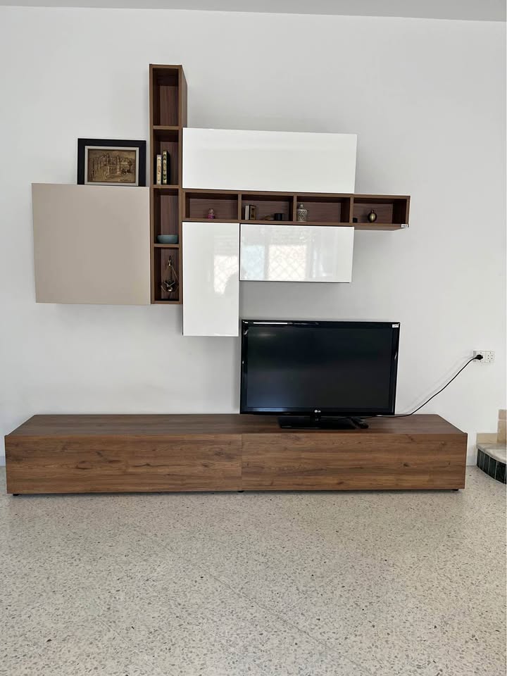 table-tv-mezghanni-2m80-a-vendre-el-aouina