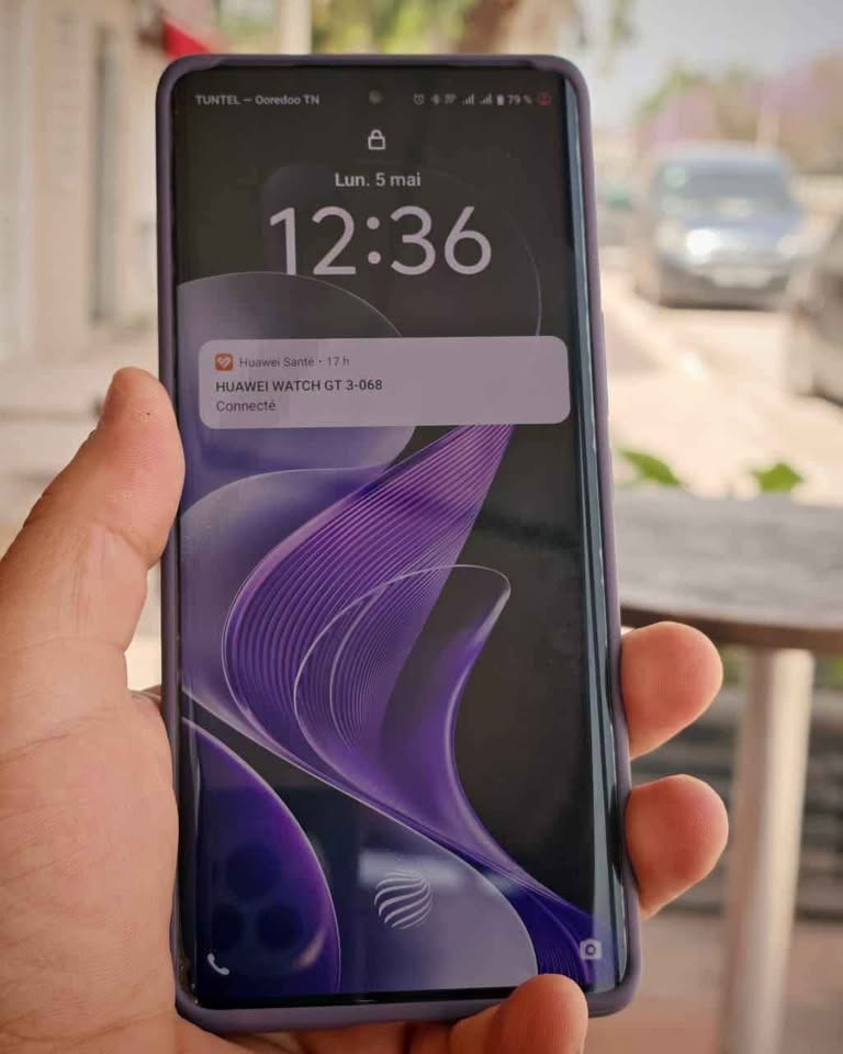 telephone-Vivo-V40-neuf-boite-et-chargeur-original