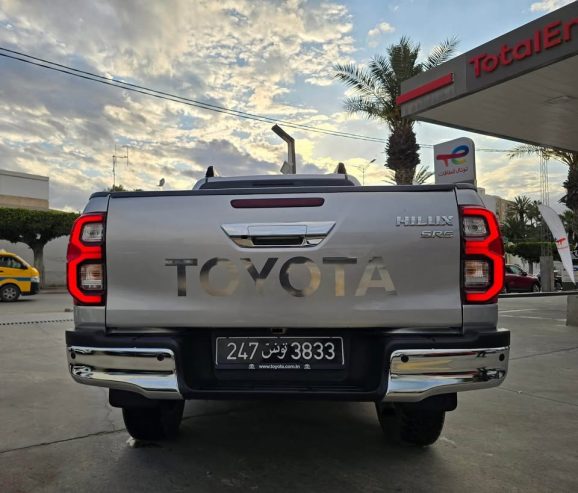 toyota-hilux-2024-diesel-28k-km-tunisie