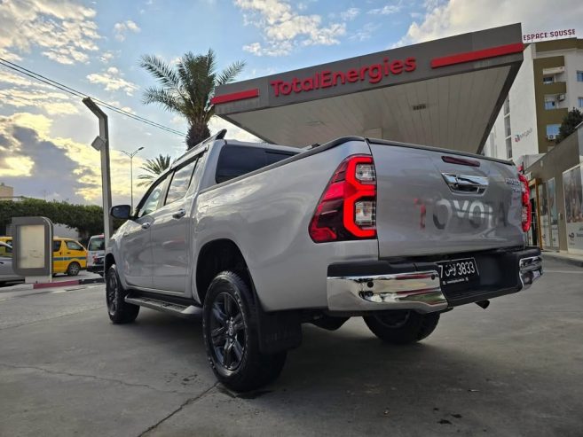 toyota-hilux-pickup-toutes-options-tunisie