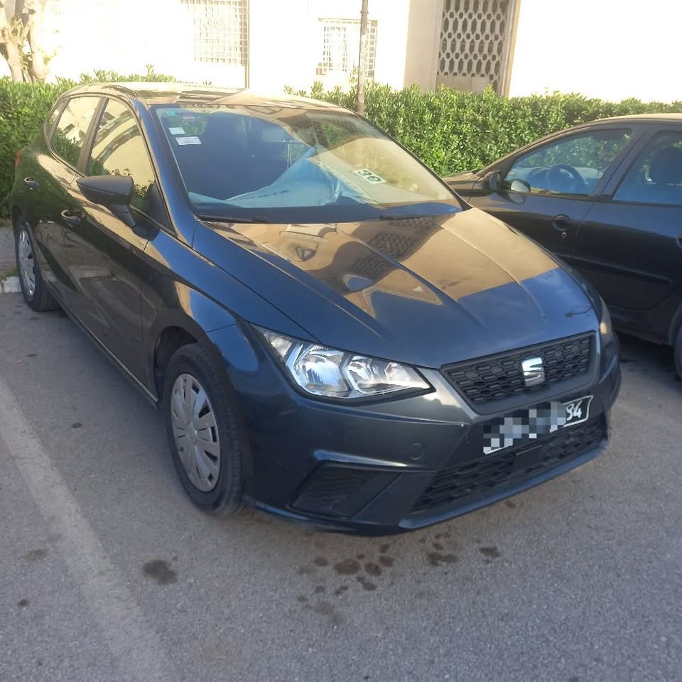 voiture-economique-essence-4cv