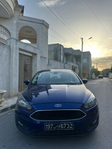 voiture-economique-essence-Ford-Focus-Tunisie