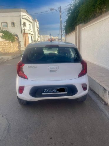 voiture-kia-picanto-essence-4-cv-automatique-ksar-hellal