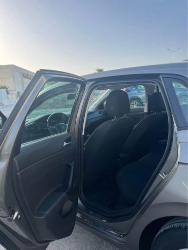 voiture-polo-bluetooth-ecran-tactile-2vitres-nabeul