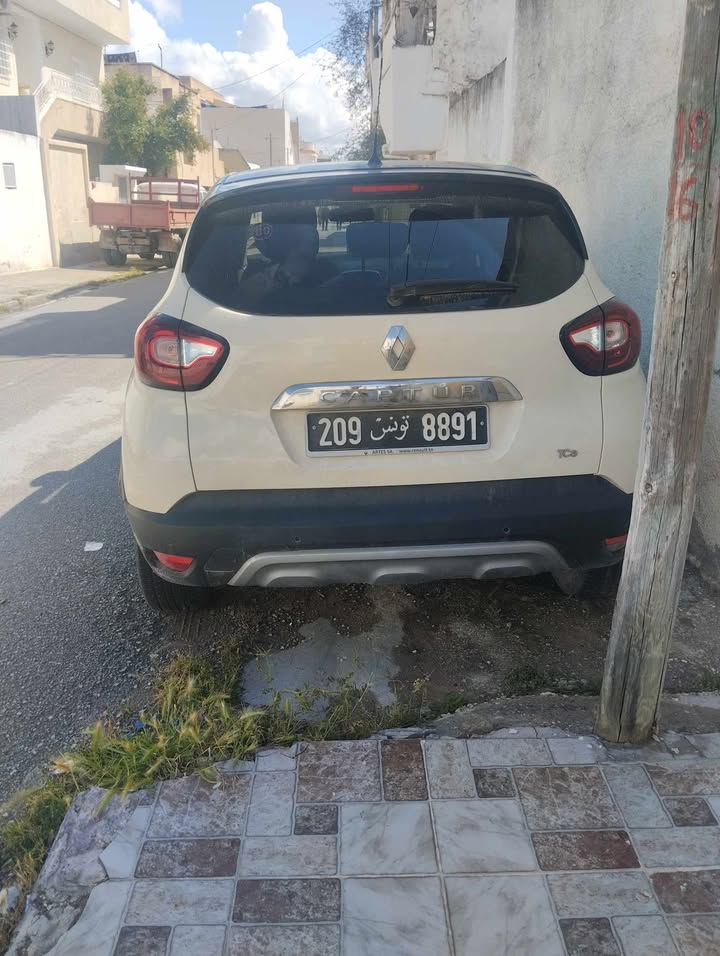 voiture-renault-captur-essence-bon-etat-a-vendre-manouba-tunisie-2019