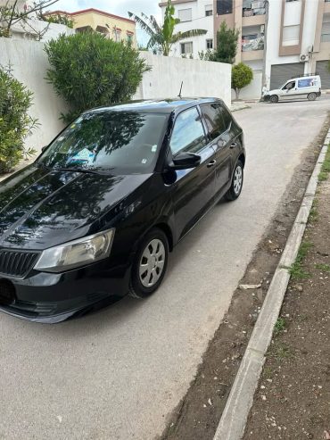 voiture-skoda-economique-4cv