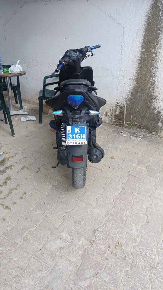 yamaha-nitro-scooter-bon-etat-tunisie