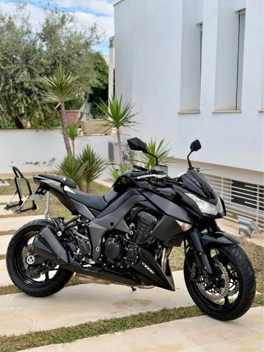 z1000-samurai-black-2013-tunisie-grombalia