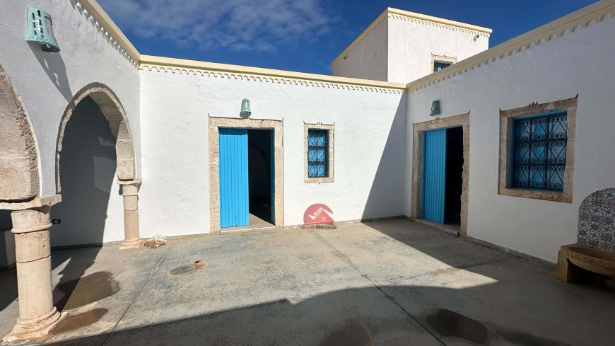 À vendre Houch traditionnel 200 m² à Houmt Souk Djerba