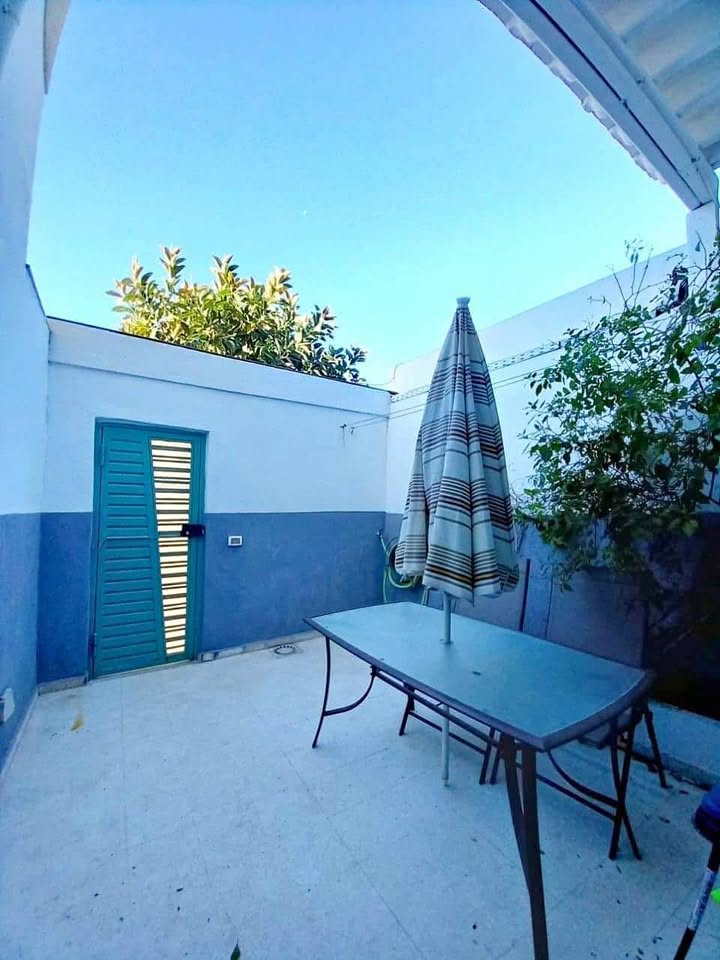 appartement-s1-meuble-la-marsa-rdc-1500dt