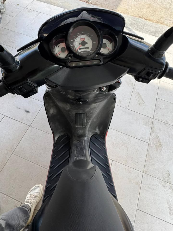 aprilia-sr-50cc-moto-tunisie