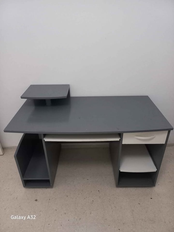 bureau-informatique-bon-etat-tunisie-bardo