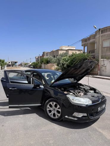 citroen-c5-sellerie-cuir-electrique