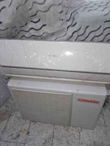 climatiseur-tornado-12000btu-r410a-tunis